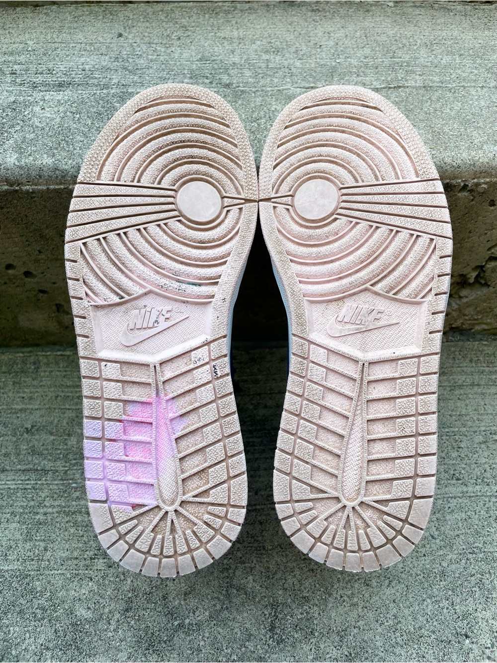 Nike Air Jordan 1 High Women’s Sneakers  Pink Navy  Size US 10 EUR 42 Authentic - Picture 8 of 8